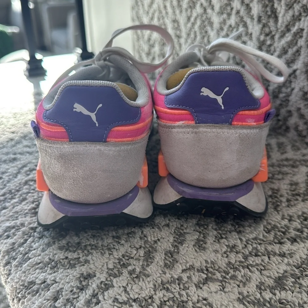 Wmns Future Rider Twofold 'White Luminous Purple Women’s size 6